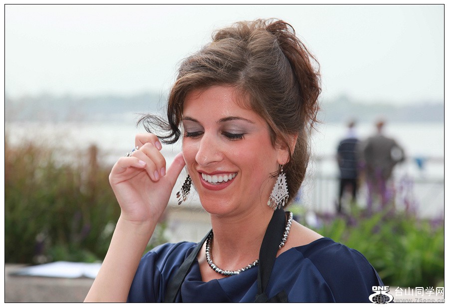 ��Ů����