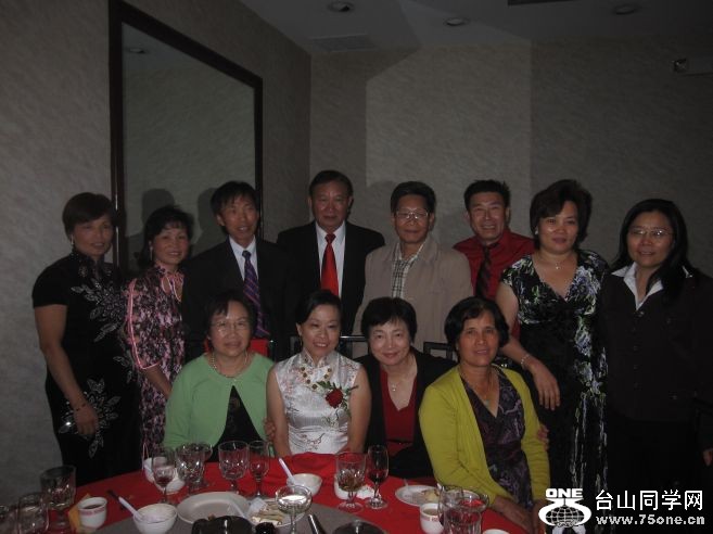 10-23-2010&nbsp;&nbsp;&nbsp;&nbsp;Wedding party 197.jpg