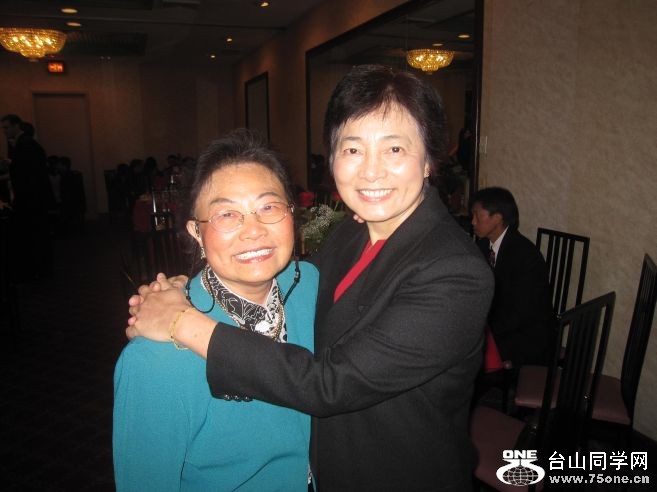 10-23-2010&nbsp;&nbsp;&nbsp;&nbsp;Wedding party 019.jpg