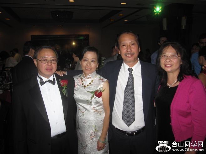 10-23-2010&nbsp;&nbsp;&nbsp;&nbsp;Wedding party 211.jpg