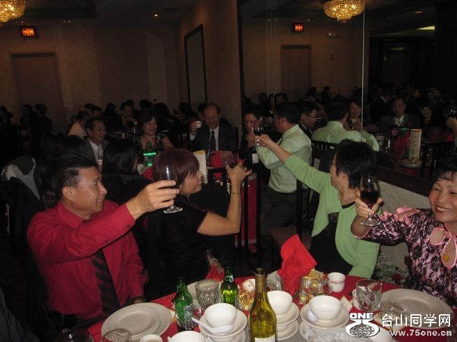 10-23-2010&nbsp;&nbsp;&nbsp;&nbsp;Wedding party 101.jpg