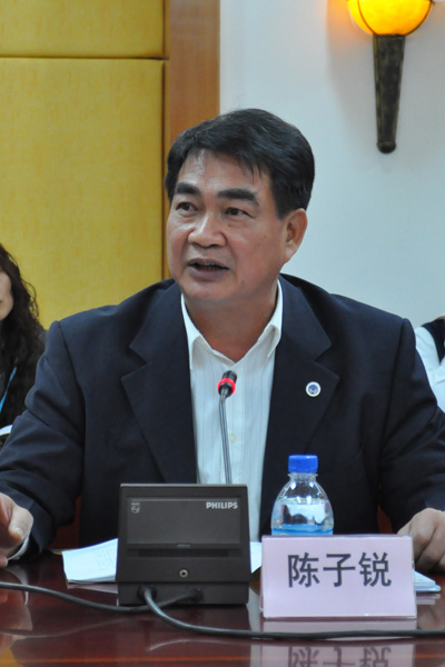 1325106225-1.jpg