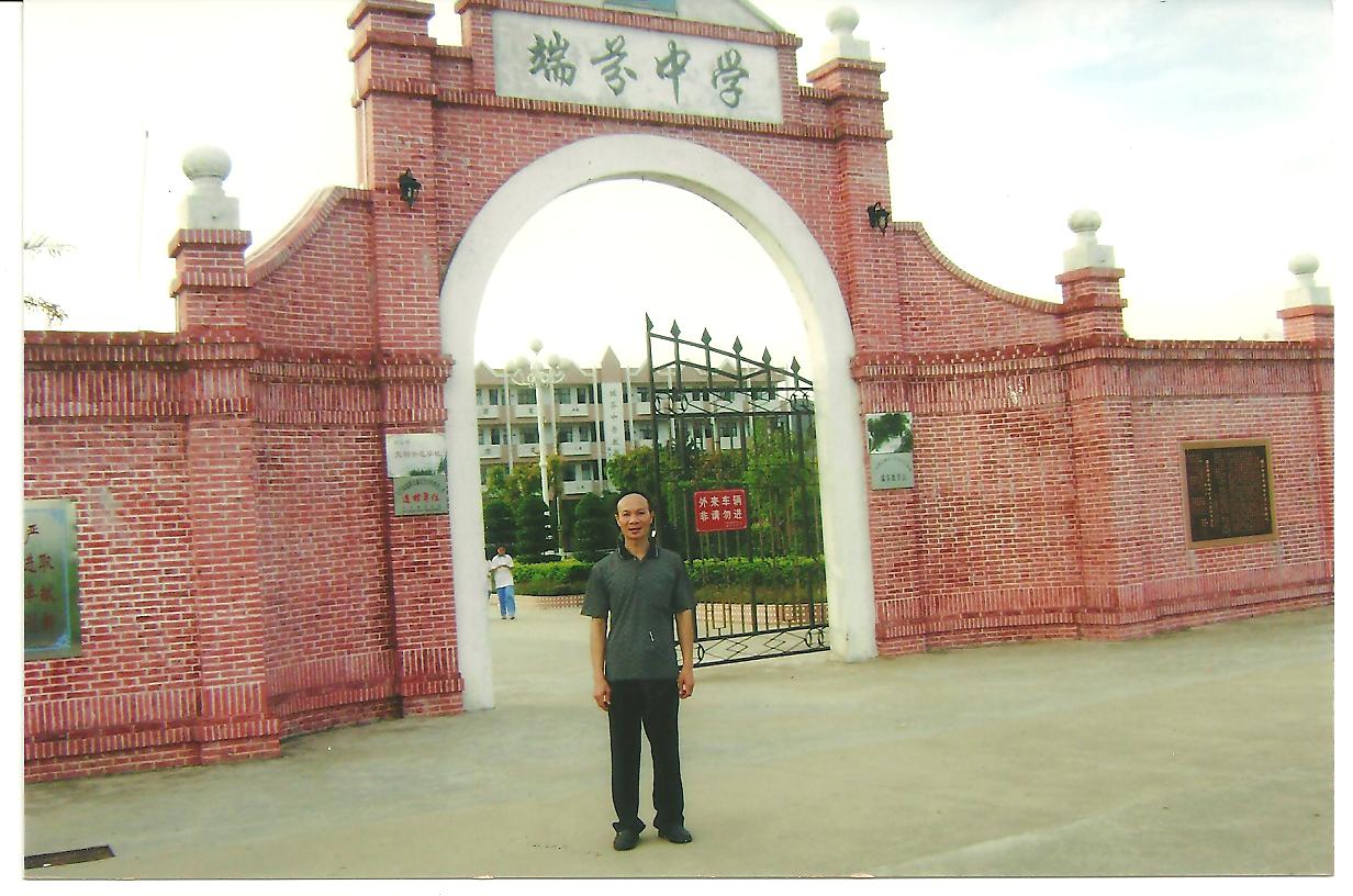 쾫ӢĸУǰӰ