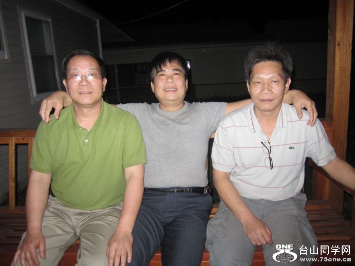 75one-----4-16-2011 NY 337.jpg