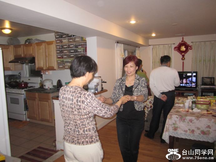 75one-----4-16-2011 NY 342.jpg