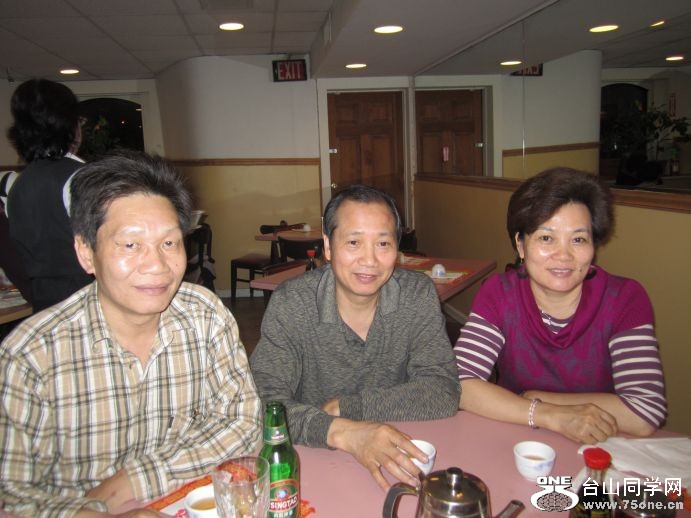 75one-----4-16-2011 NY 172.jpg