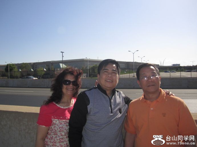 75one-----4-16-2011 NY 152.jpg