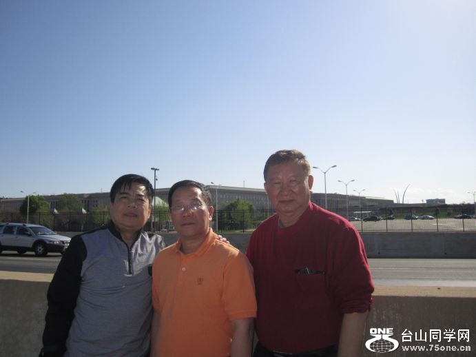 75one-----4-16-2011 NY 153.jpg