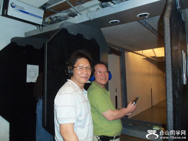 75one-----4-16-2011 NY 106.jpg