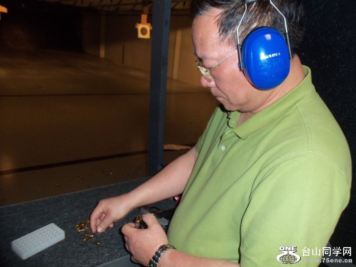 75one-----4-16-2011 NY 114.jpg