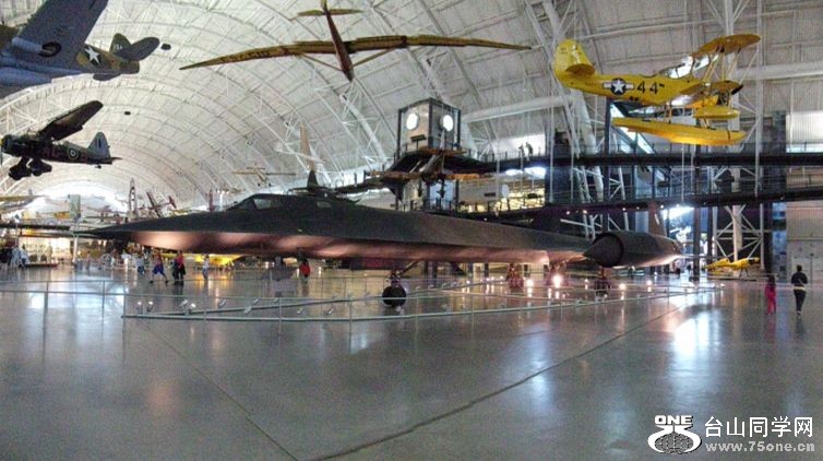 75one-----4-16-2011 NY 040.jpg