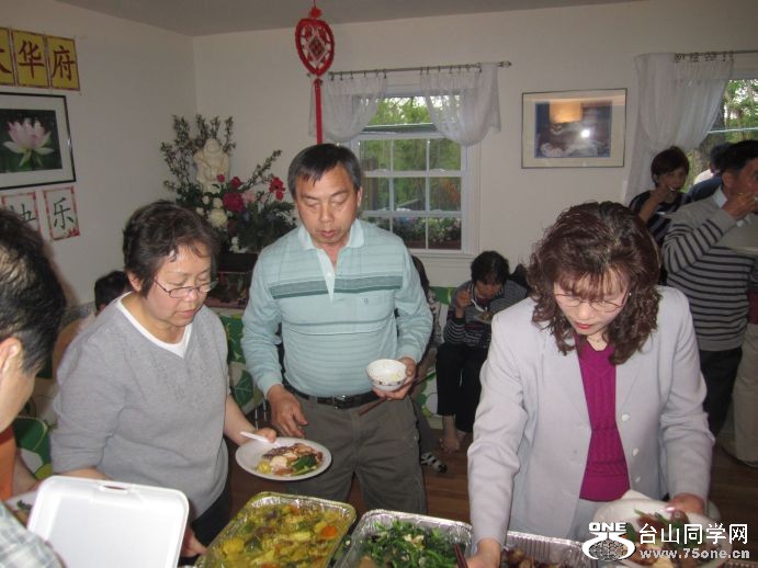 4-30-2011PARTY 055.jpg