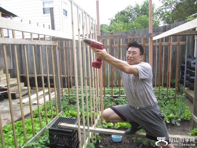 4-30-2011PARTY 004.jpg