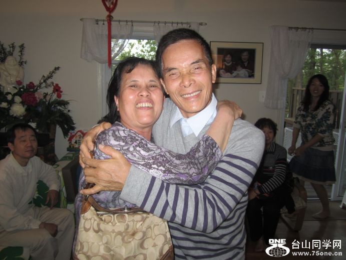 4-30-2011PARTY 004.jpg