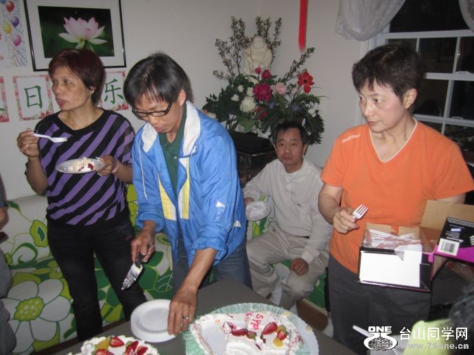 4-30-2011PARTY 088.jpg