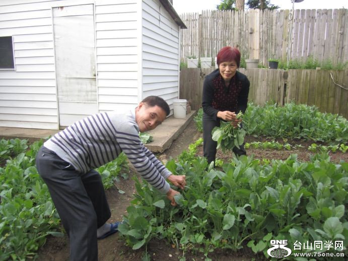 4-30-2011PARTY 031.jpg