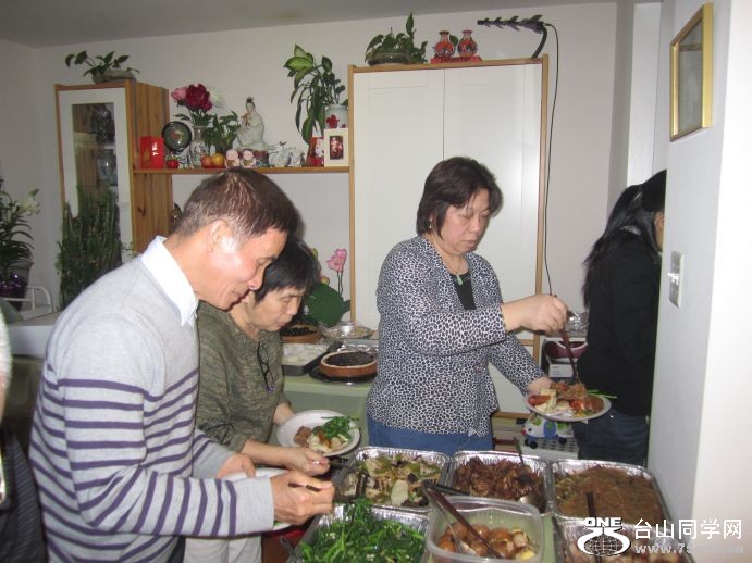 4-30-2011PARTY 046.jpg