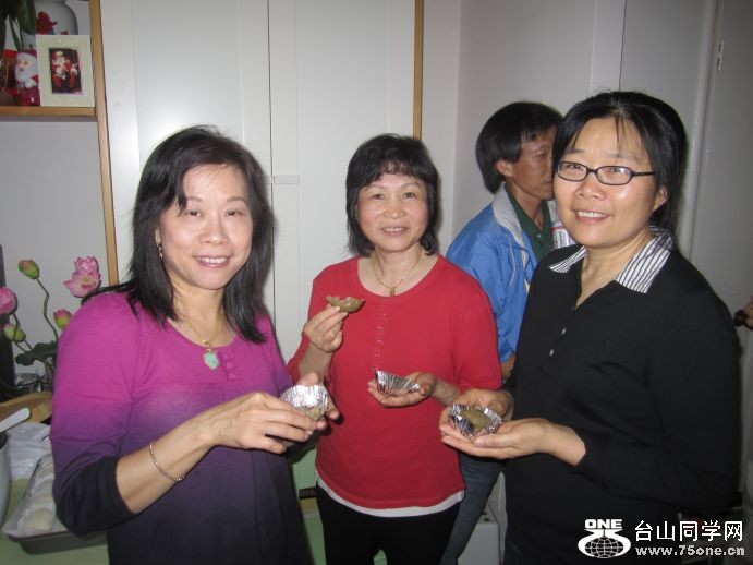 4-30-2011PARTY 026.jpg