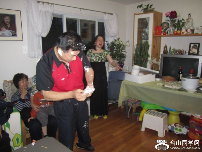 4-30-2011PARTY 081.jpg