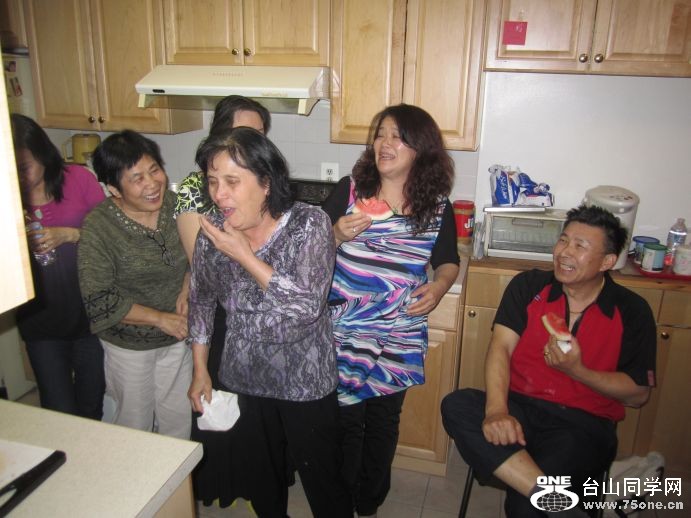 4-30-2011PARTY 092.jpg