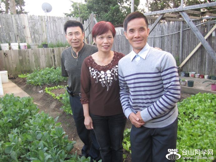 4-30-2011PARTY 003.jpg