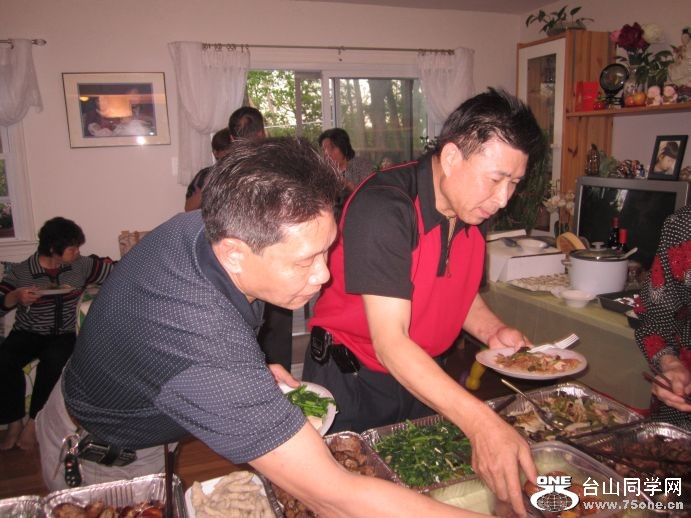 4-30-2011PARTY 054.jpg