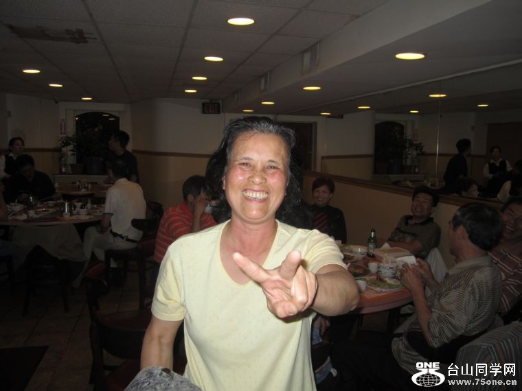 4-30-2011PARTY 013.jpg