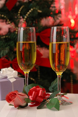 Romantic%20Christmas%20Eve%20christmas%20flowers%20christmas%20gifts%20love%20seasons%20greetings[1