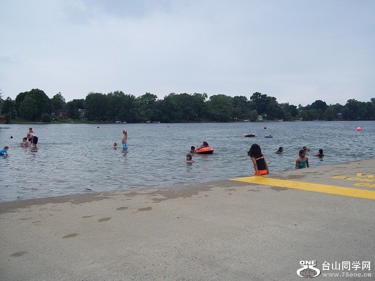 WARSAW PARK 027b.jpg