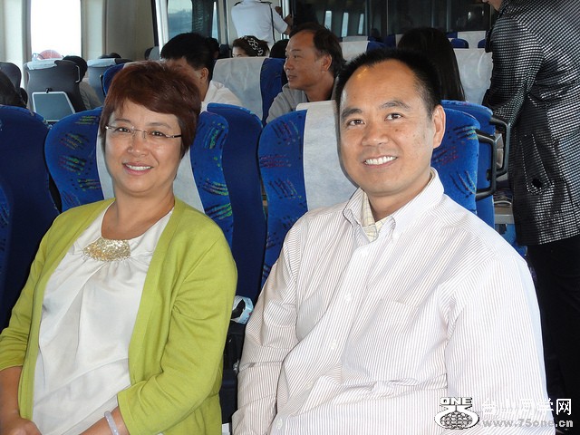 5923912171_4eb13cb701_z.jpg