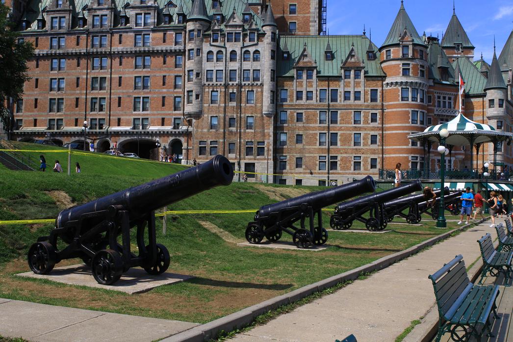 �}�u -002 775.jpg