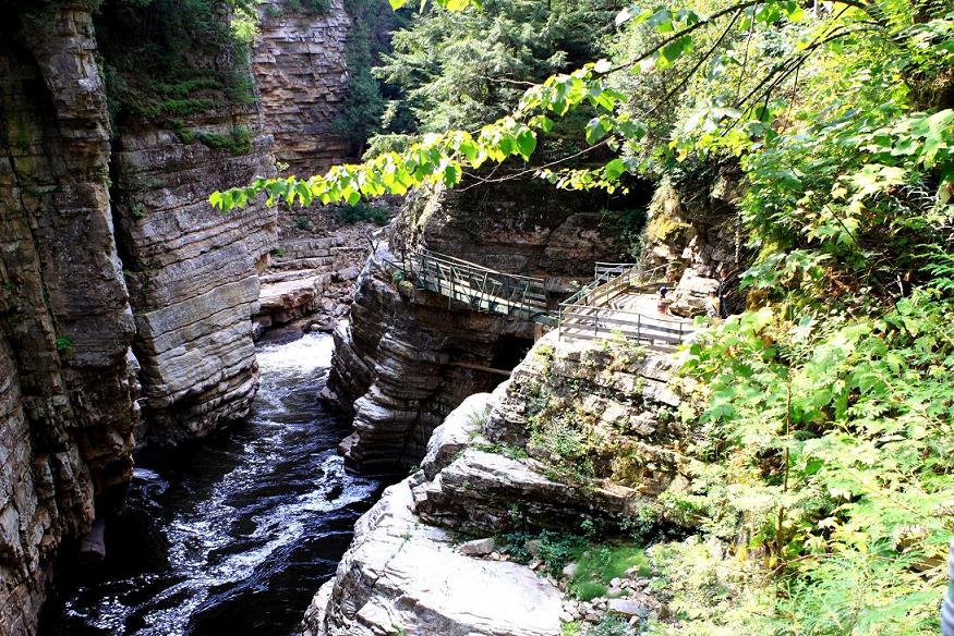 �}�u -001 389c.jpg