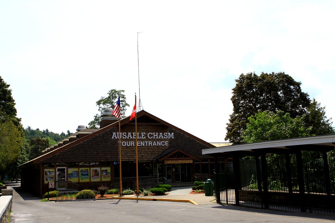 �}�u -001 494c.jpg