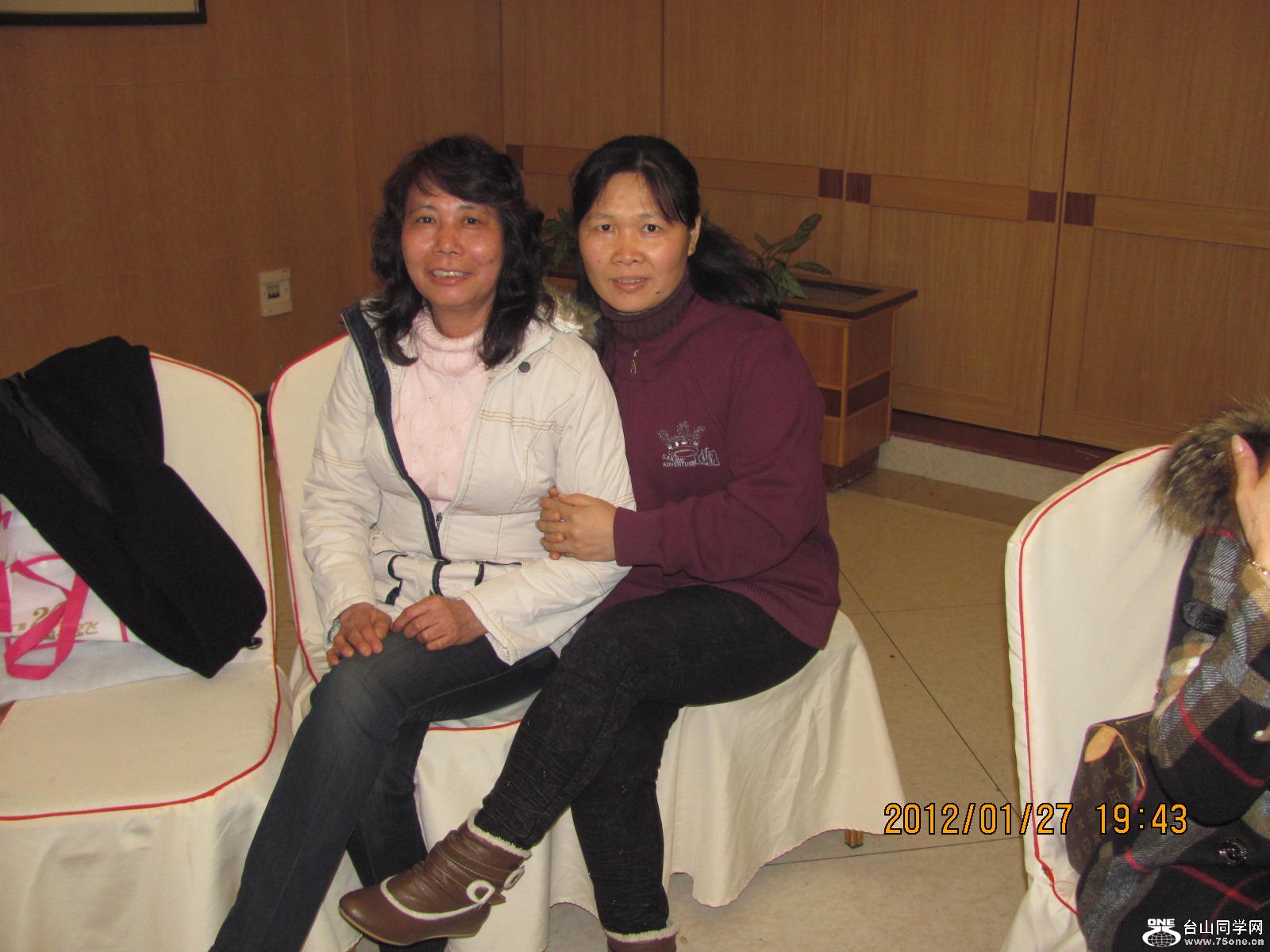 Ƭ110 049.jpg