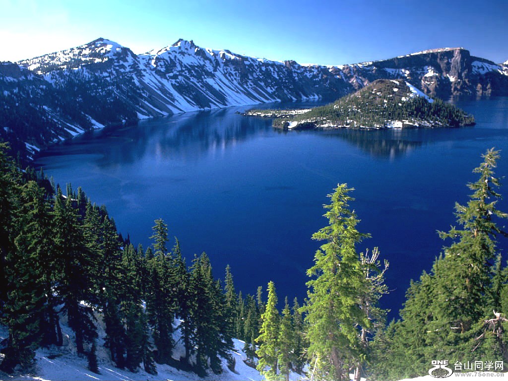 Crater-Lake-Oregon-0.jpg