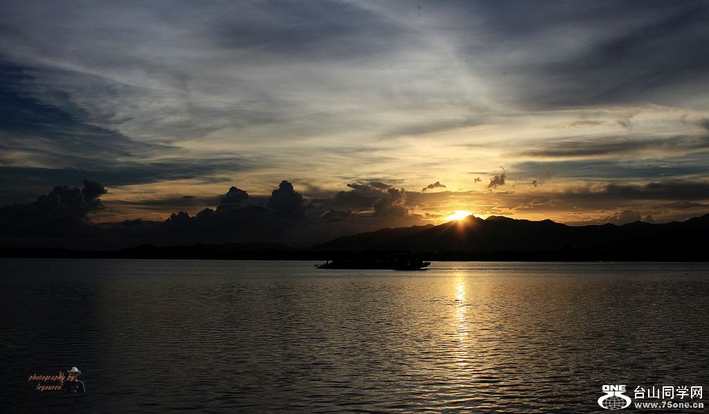 Ƭ 087.jpg