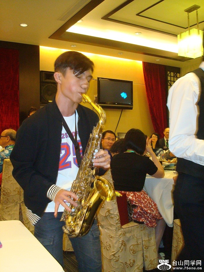 DSC01904-1.jpg