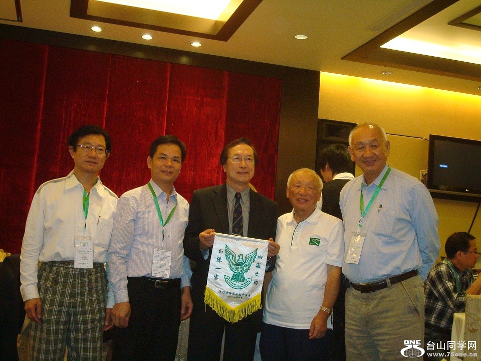 DSC01932-1.jpg