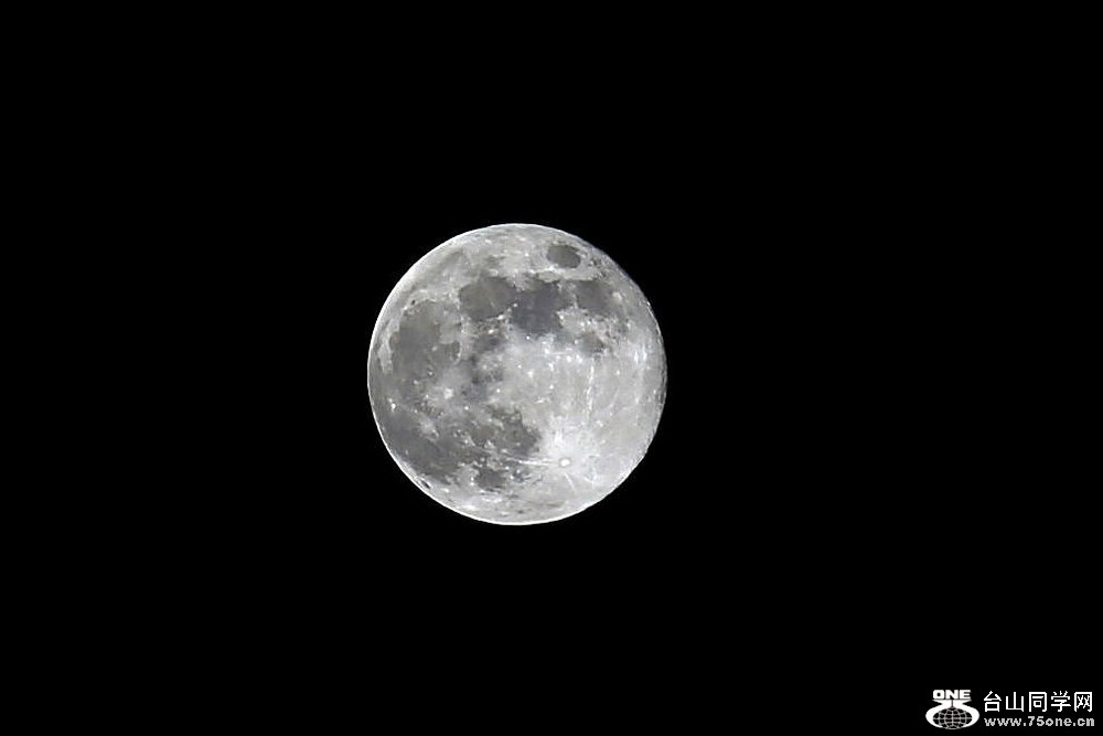 a18365405_01000.jpg
