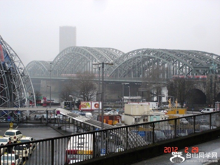 DSC02590-ed.jpg
