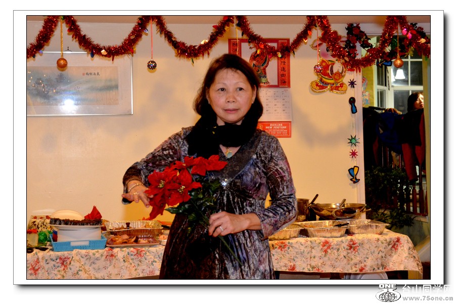 12.29.2012Party 300.jpg