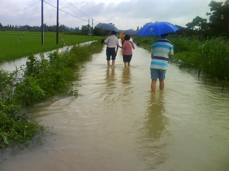 DSC00128_.jpg