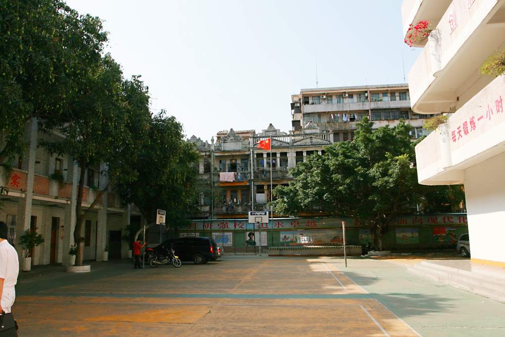 Զ���ľ�¥��Լ��Ҋ������ȥ�İ෿��