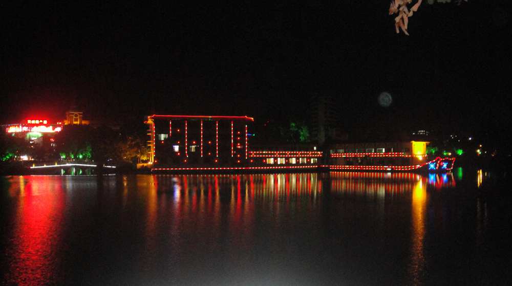 01.jpg