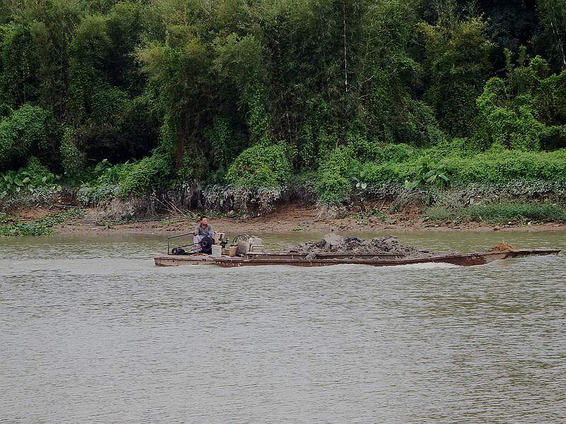 DSCF7585.jpg