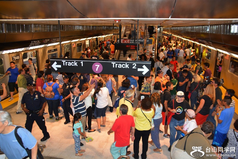 RON_8390 (800x533).jpg