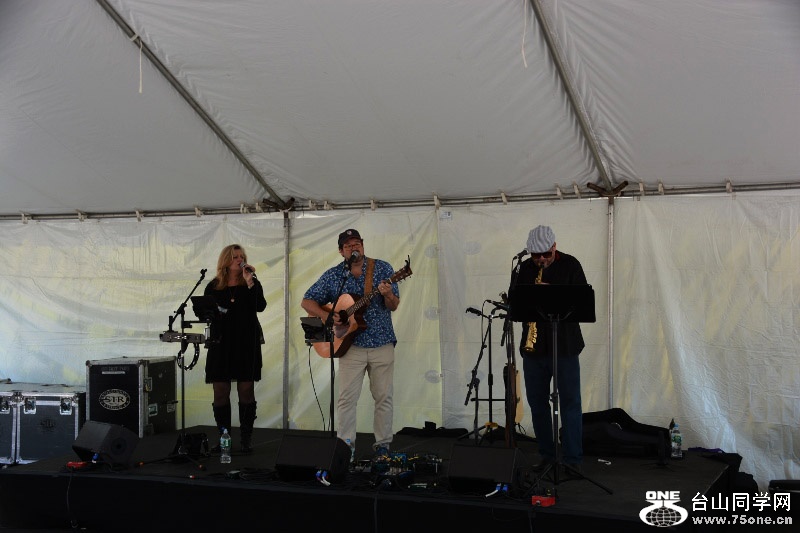 RON_8434 (800x533).jpg