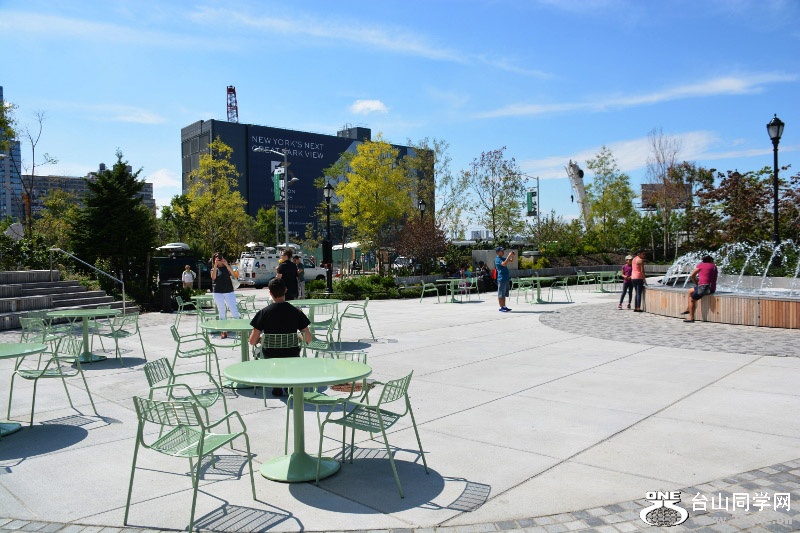 RON_8425 (800x533).jpg