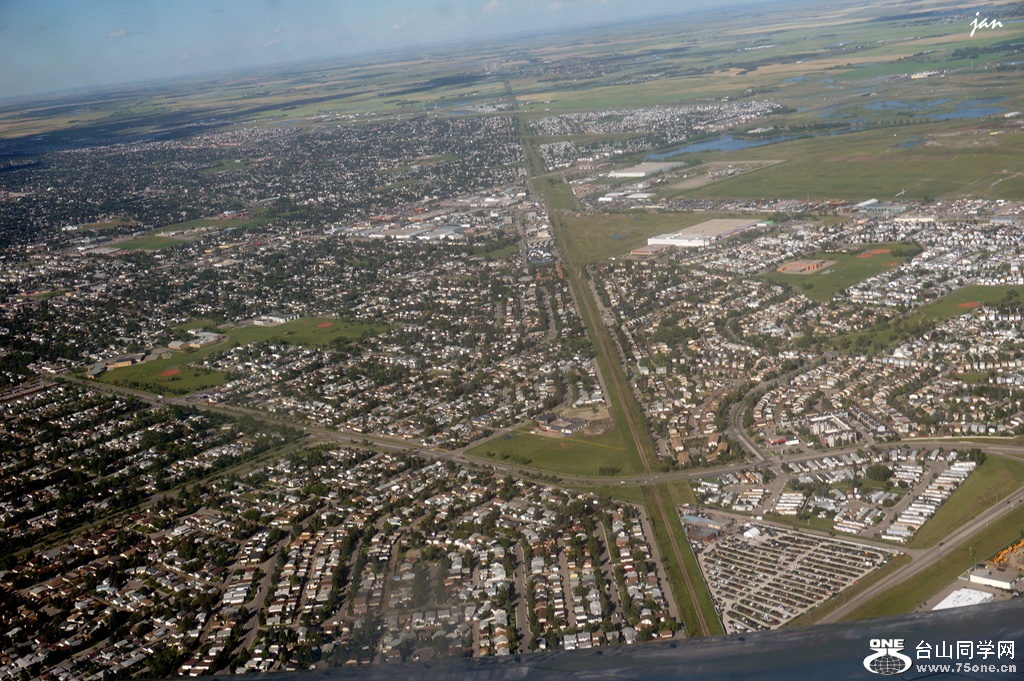 DSC09014_.jpg