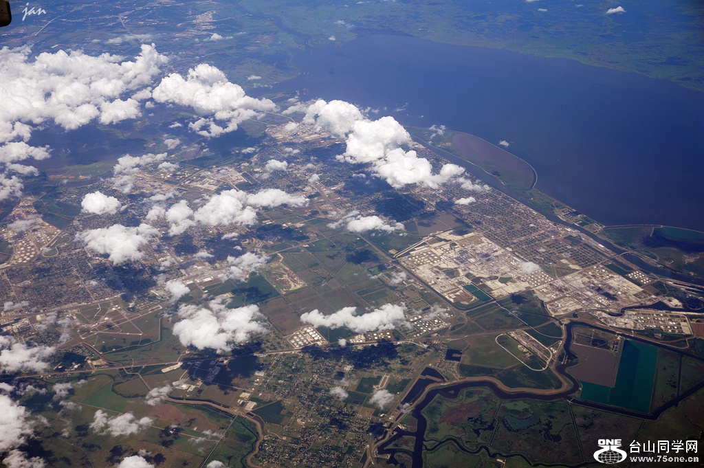 DSC08917_.jpg